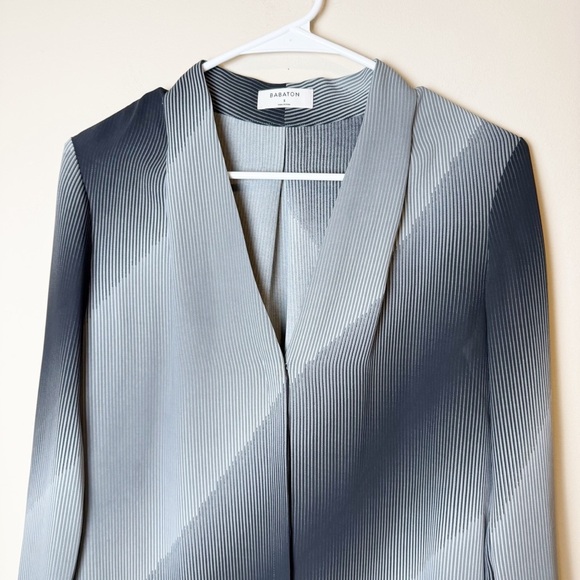 Babaton Gray Pleated Blouse - Picture 3 of 11